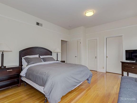 2nd image of 649 Francisco St #2