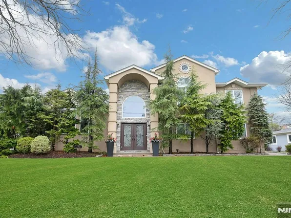 38 Geraldine Rd, Englewood Cliffs, NJ 07632