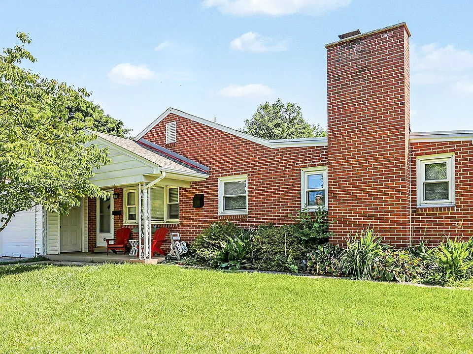 103 Maple Ave