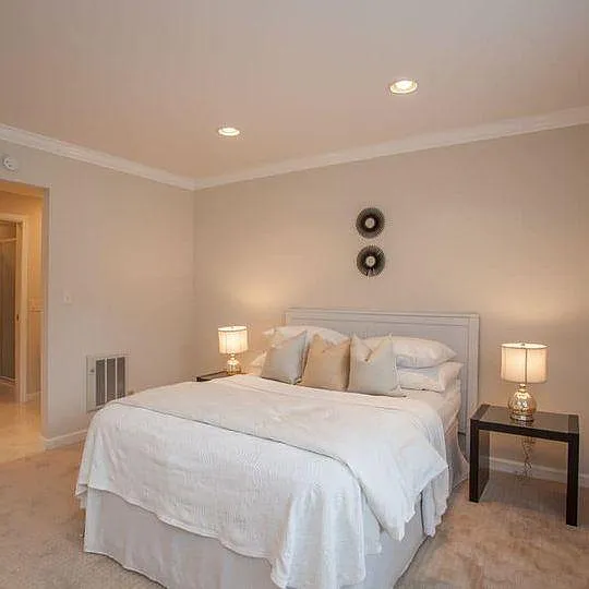 960 Shorepoint Ct #204 — Photo 7