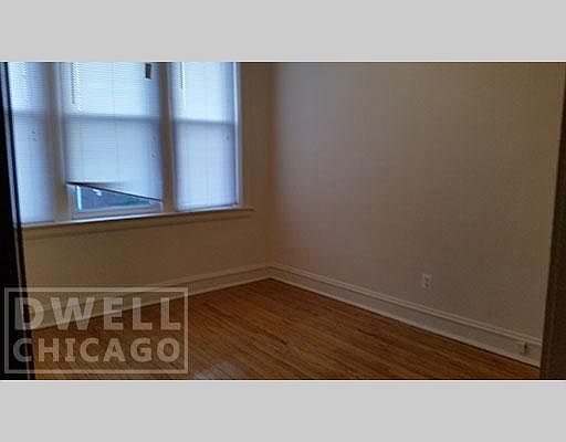 5th image of 4631 N Lincoln Ave