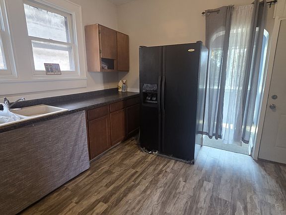 2nd image of 4006 Alder St #2R
