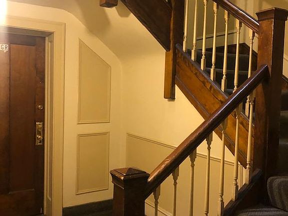 1235 - 1241 Stairwells