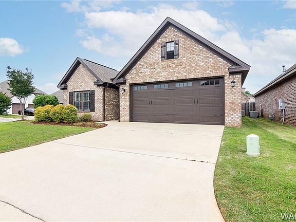 4th image of 4425 Acadian Way