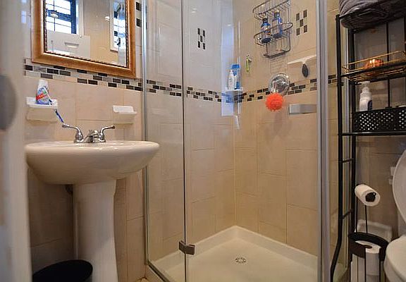 4th image of 798 Mac Donough St #2C