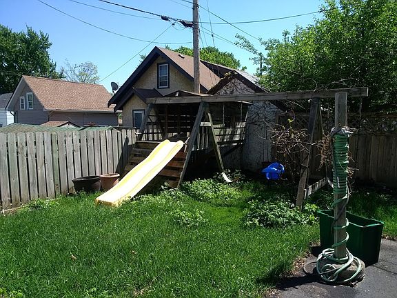 2nd image of 3949 Blaisdell Ave