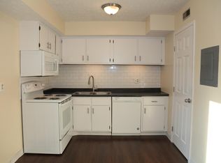 7403 Golden Springs Dr, Columbus, OH 43235