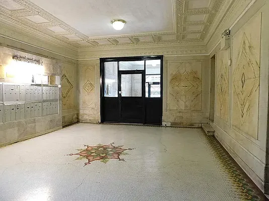 Rented by New York Residence | media 27