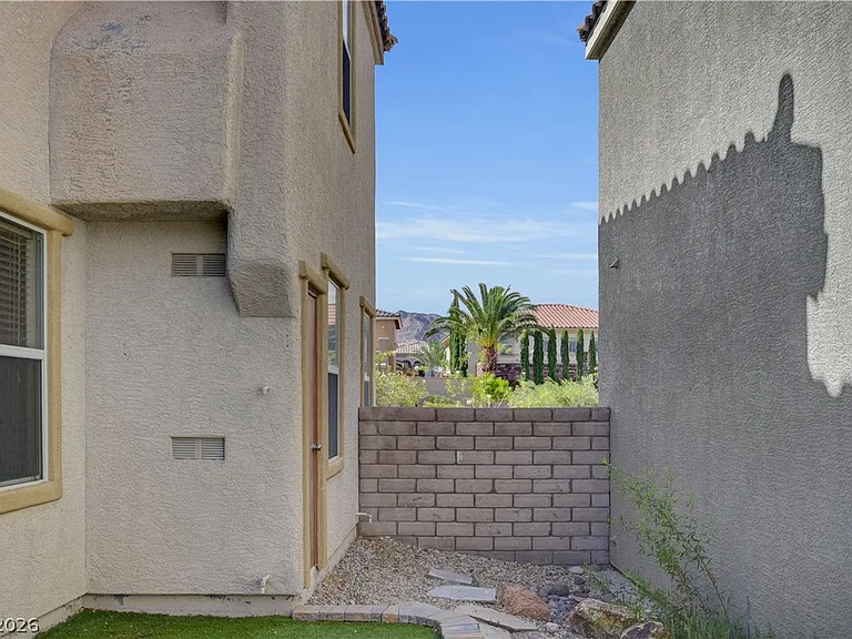 12052 Hathaway Pines Ln — Photo 51