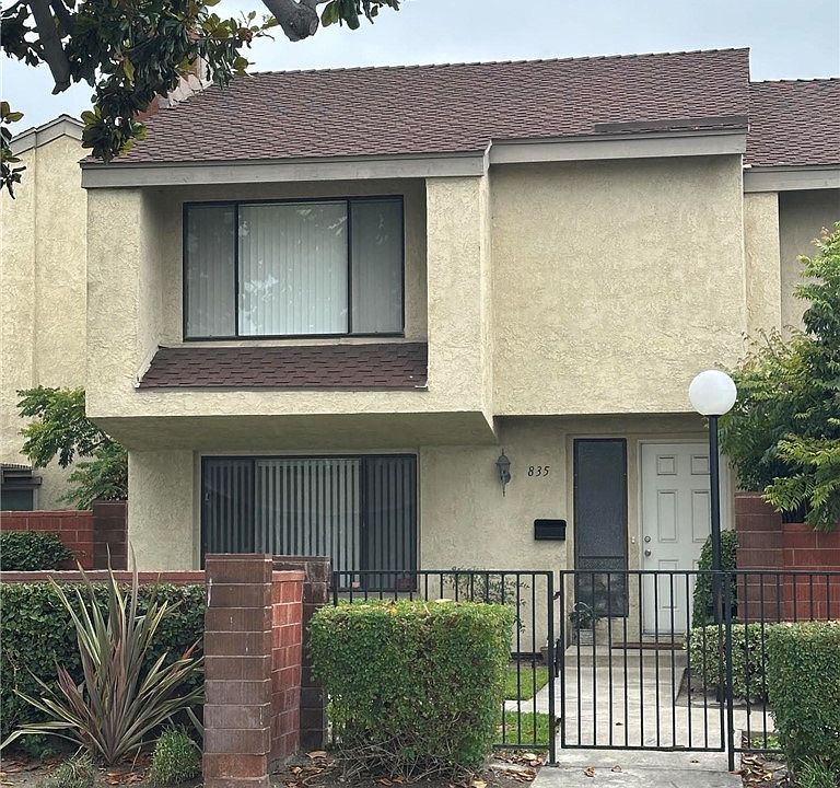 1st image of 835 W Orangewood Ave