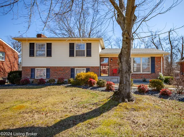 9510 Tiverton Way, Rolling Hills, KY 40242