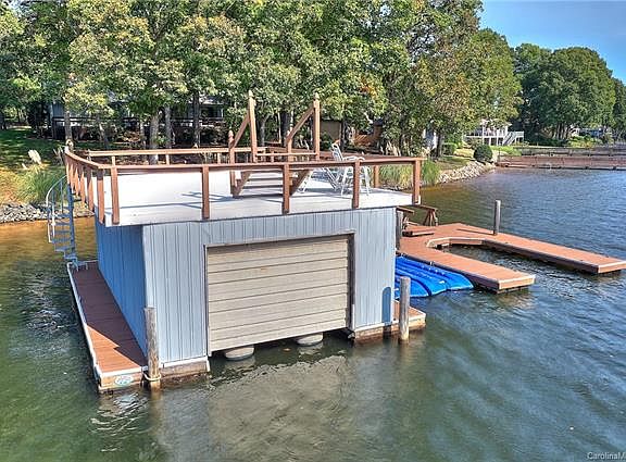 4th image of 7931 Vista View Dr