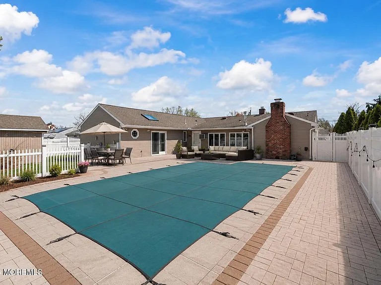 41 Poplar Ave — Photo 26