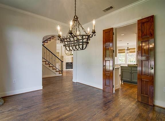 2nd image of 7 Bermuda Dunes Ct
