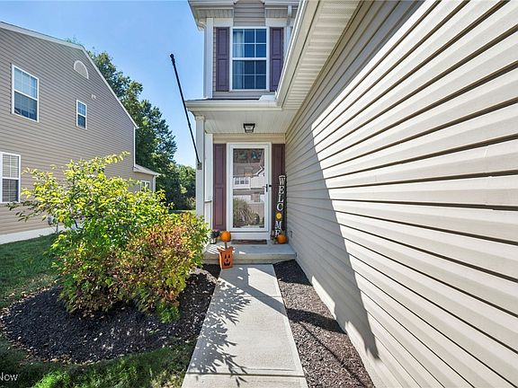 3rd image of 29090 Pembrooke Blvd