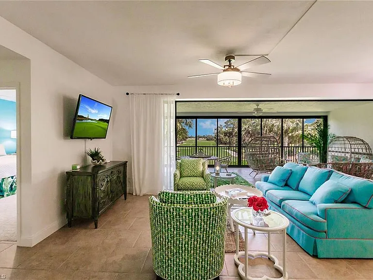 22 Cypress View Dr #B — Photo 2