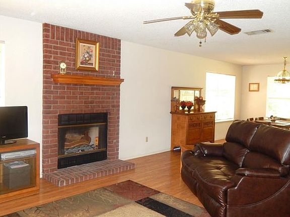 2nd image of 13110 Bidwell Dr