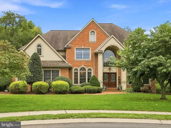 66 Stoneridge Dr, Ephrata, PA 17522