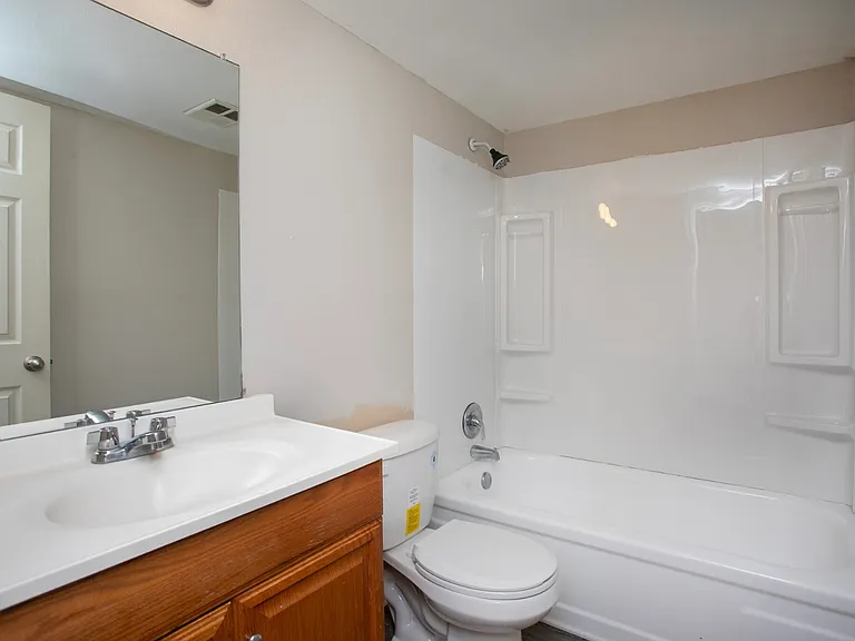 Greystone Place — Photo 8
