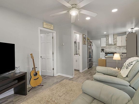 4th image of 7107 45th AVENUE