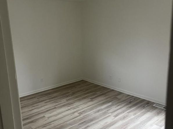 105 N Russell St UNIT 3