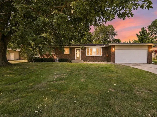 6622 Fairview Ave, Portage, IN 46368