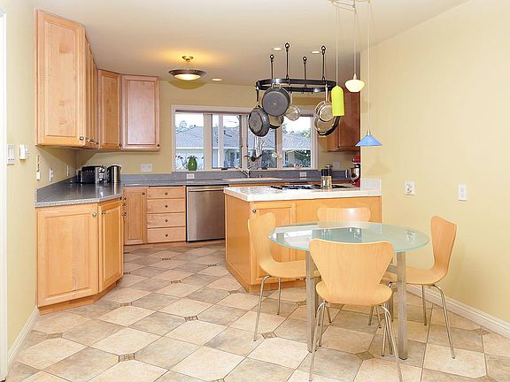 5th image of 3705 Kingridge Dr