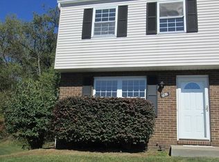 701 Countryside Dr, Mc Kees Rocks, PA 15136