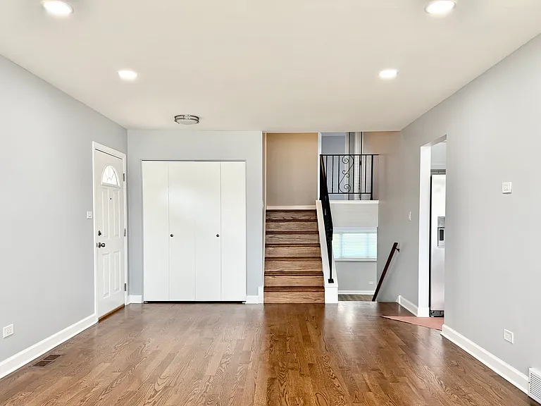 690 S Westgate Rd — Photo 8