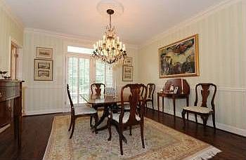 3rd image of 640 Greystone Park NE