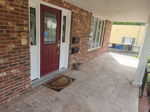 3rd image of 5 Garfield St #2