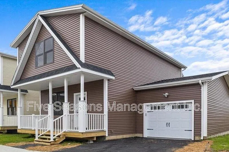 2 bed, 2.5 bath, 1940 sqft, $3,700 — Photo 2