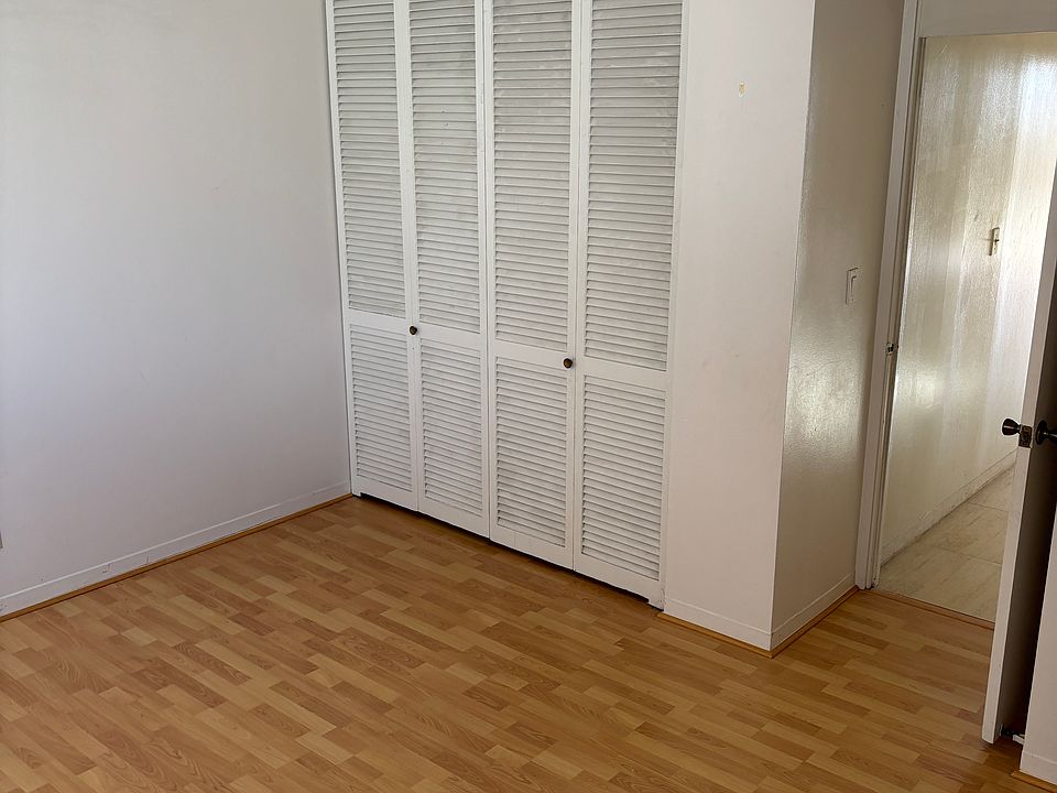 Bedroom #3 facing Mauka