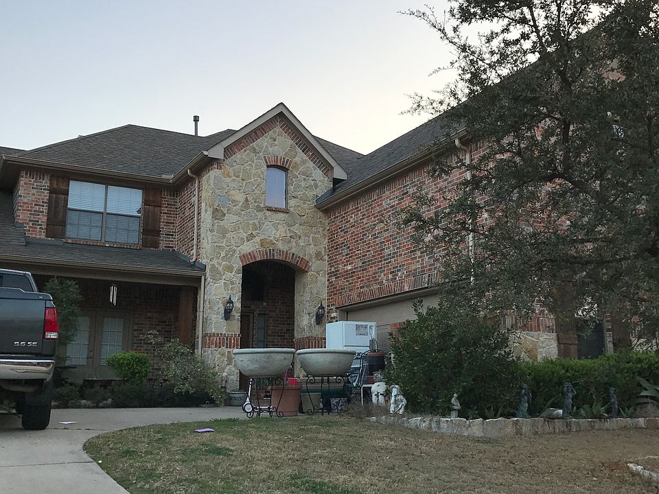 1st image of 204 Carlow Ct