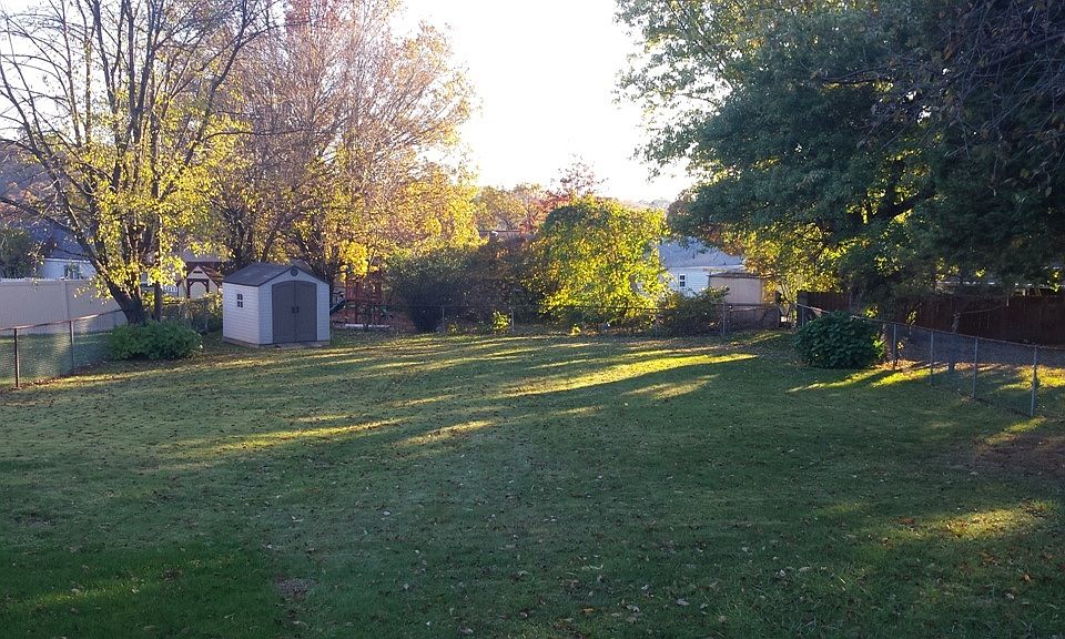 2nd image of 120 Florida Dr