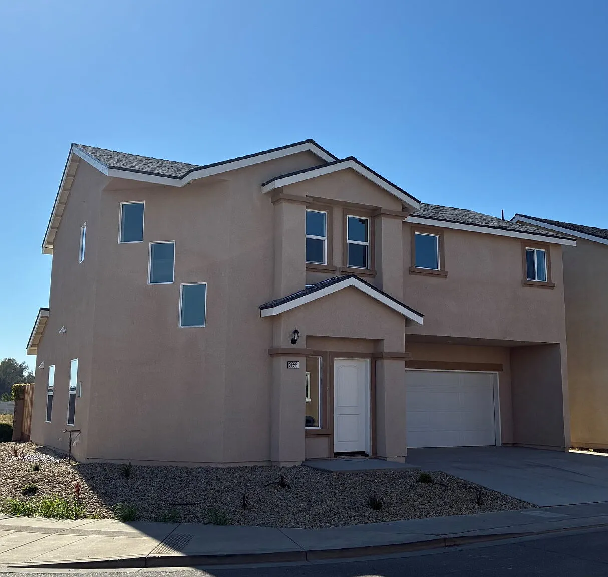 3 bed, 2.5 bath, $2,125 — Photo 1