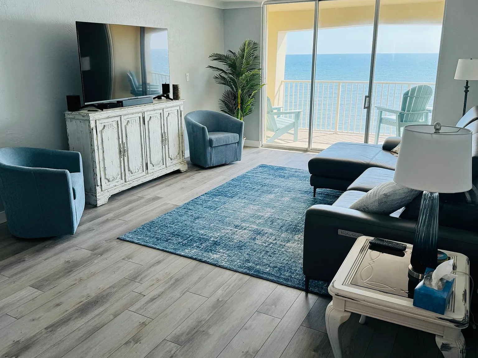 2 bed, 1200 sqft, $3,000 — Photo 4
