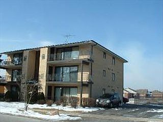 5th image of 19502 Lake Shore Dr APT 3N