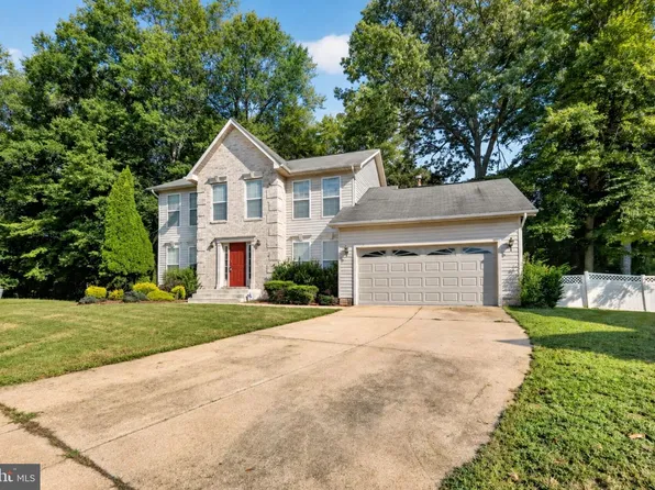 9109 Helmsley Dr, Clinton, MD 20735