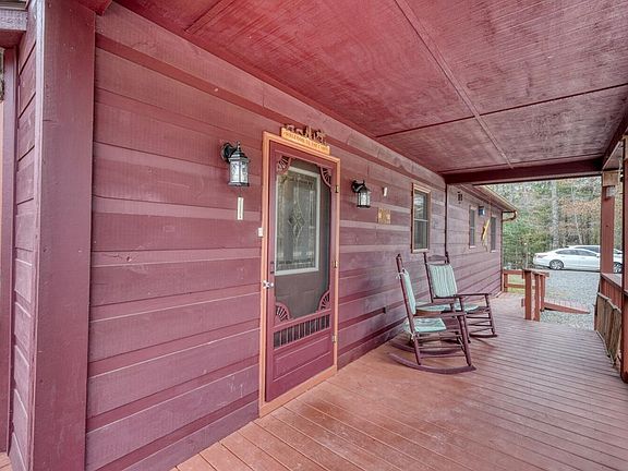 2nd image of 694 Hilltop Rd
