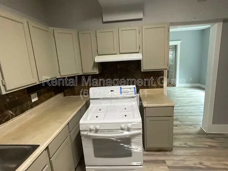 2931 Bryant Ave N #2 — Photo 8