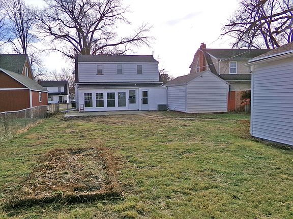 4th image of 1704 Lincoln St