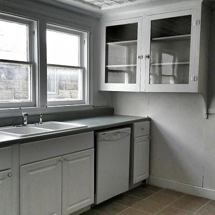2nd image of 504 Crosby St NW