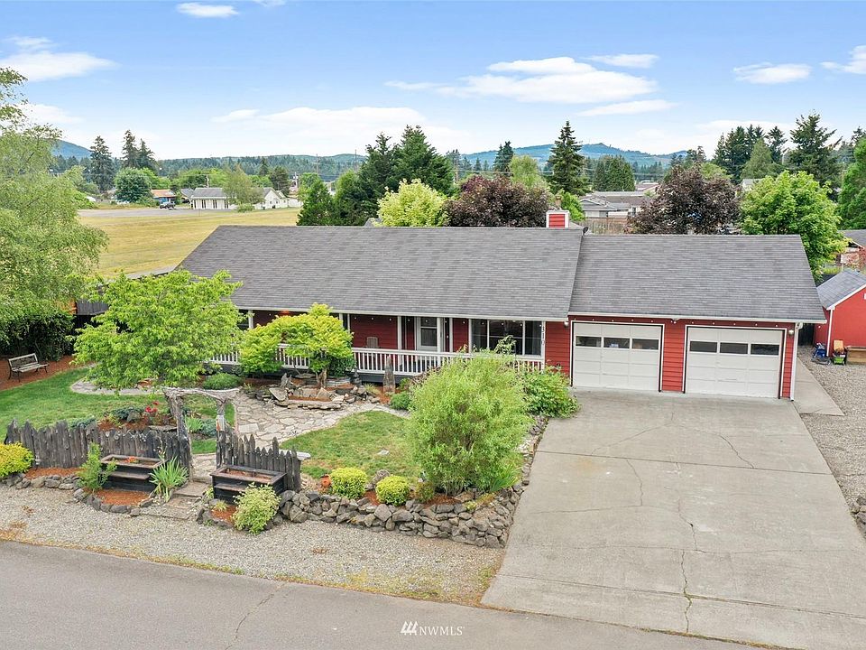 1st image of 310 Volesky Dr SE