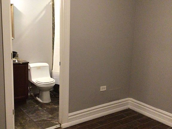 5th image of 6610 S Kenwood Ave #6612-109