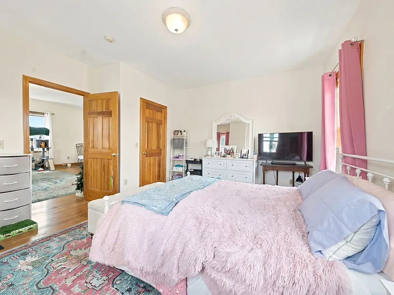 10 Cliff St #3 — Photo 14