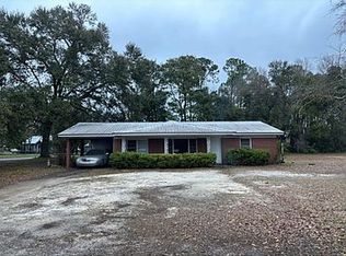 26 W Floyd Ave, Hazlehurst, GA 31539