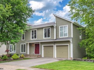 90 Point View Pkwy, Wayne, NJ 07470