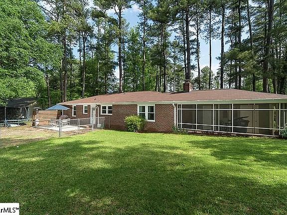 4th image of 23 Timberlake Dr