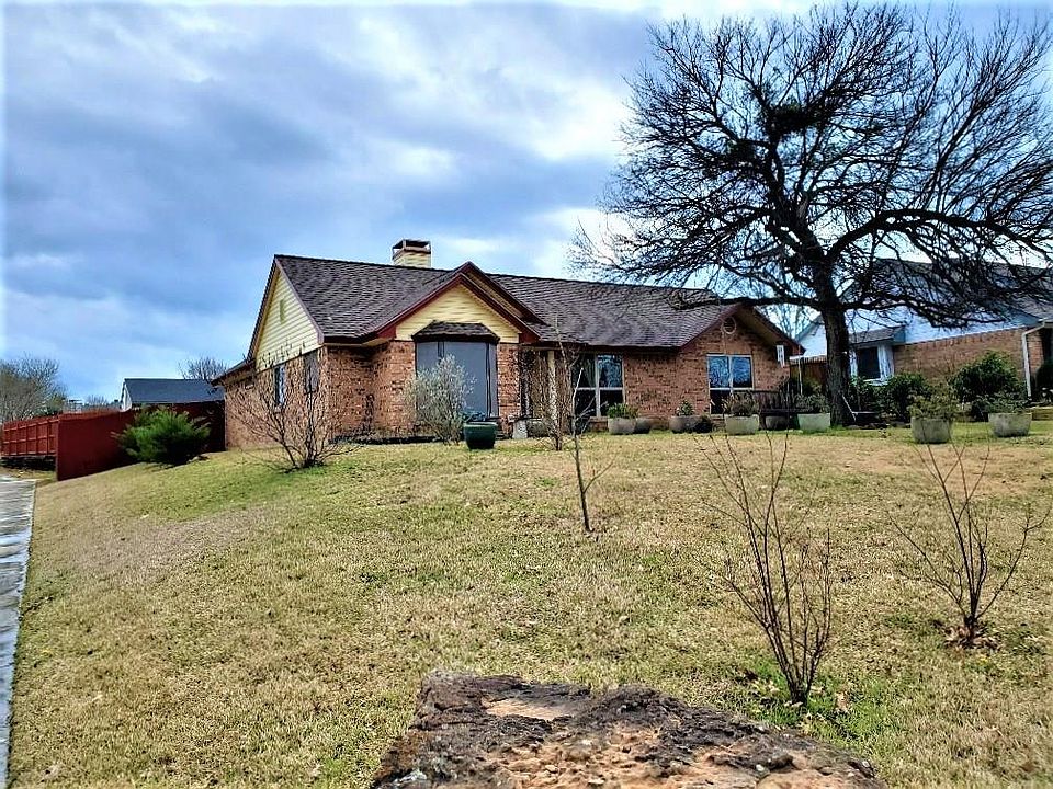 1st image of 1320 Bryan Pl